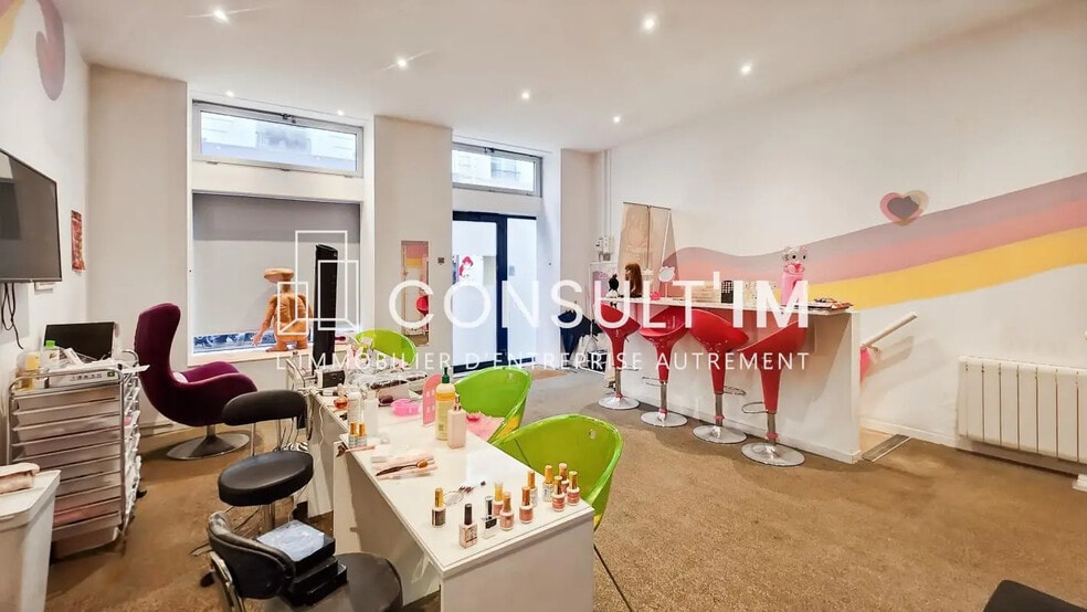 Bureau dans Paris à louer - Photo de l’immeuble – Image 2 sur 7