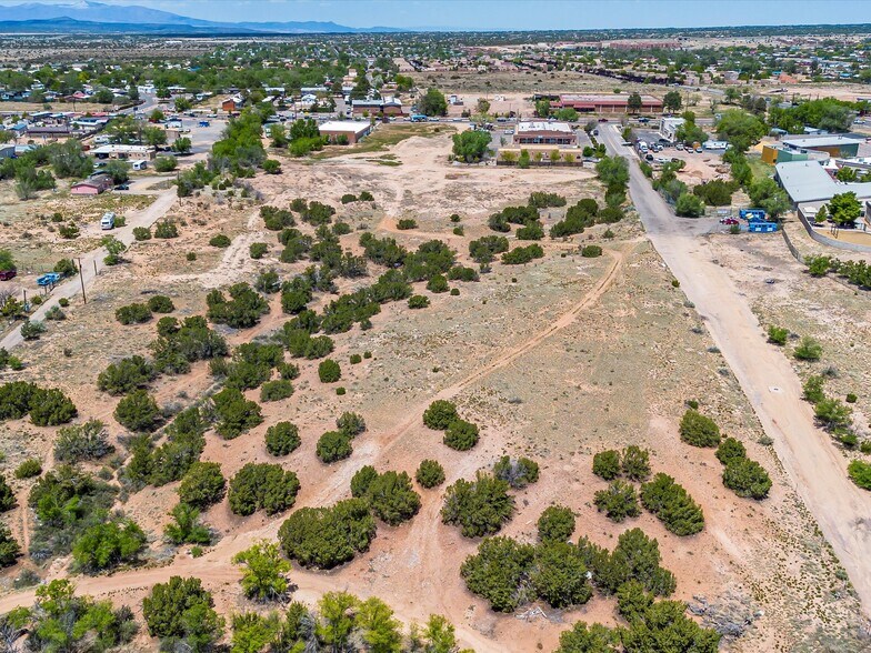 5988 Airport rd, Santa Fe, NM à vendre - Photo de l’immeuble – Image 2 sur 33