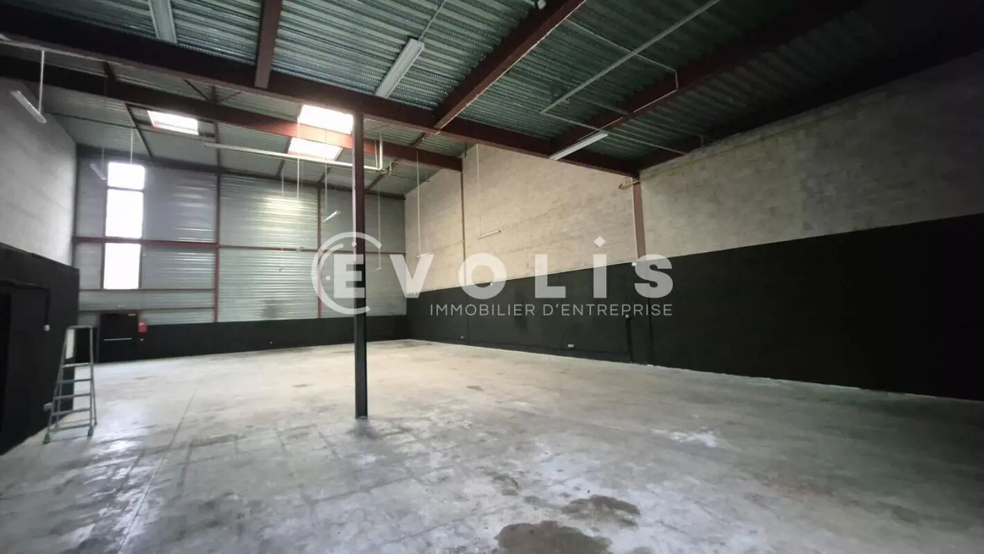 Local d’activités dans Montévrain à louer Photo de l’immeuble– Image 1 sur 5