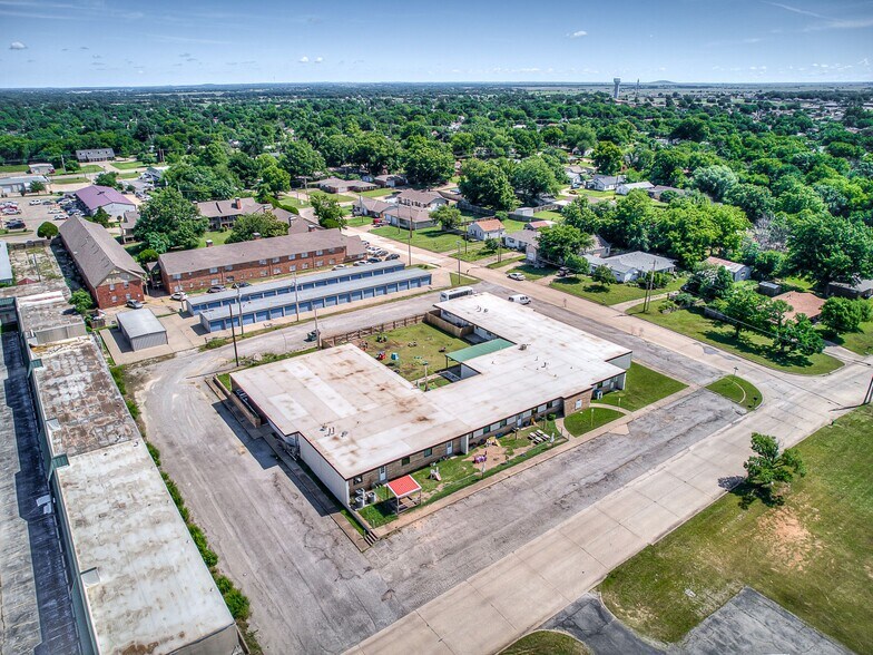 3838 State St, Bartlesville, OK à vendre - Aérien – Image 1 sur 28