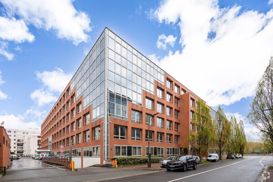 Bureau dans Suresnes à louer - Photo de l’immeuble – Image 2 sur 8