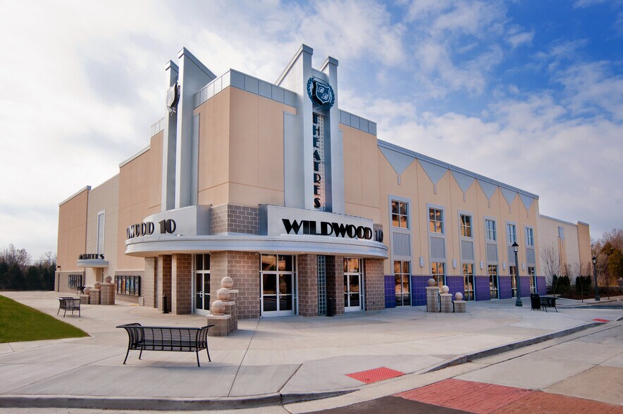 15-Property NNN-Leased Movie Theaters portefeuille de 15 biens à vendre sur LoopNet.fr - Photo de l’immeuble – Image 1 sur 15
