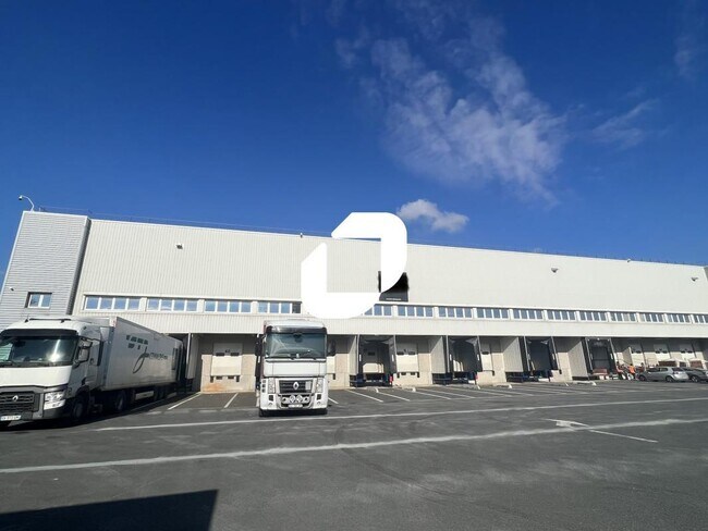 Plus de détails pour Industriel/Logistique à louer