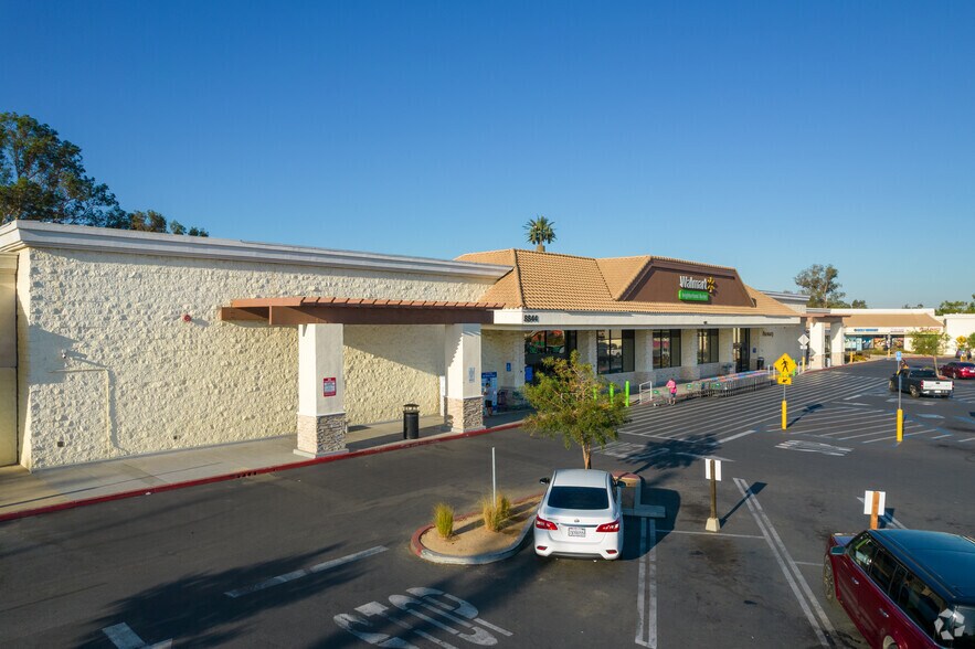 8800-8920 Limonite Ave, Riverside, CA à louer - Photo de l’immeuble – Image 2 sur 11
