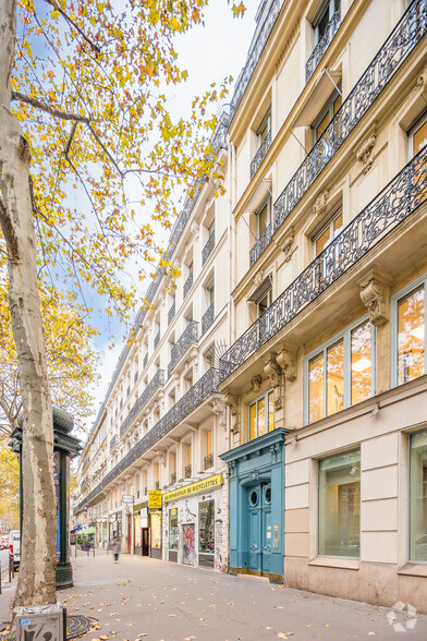 Espace de coworking dans Paris à louer - Photo de l’immeuble – Image 2 sur 4