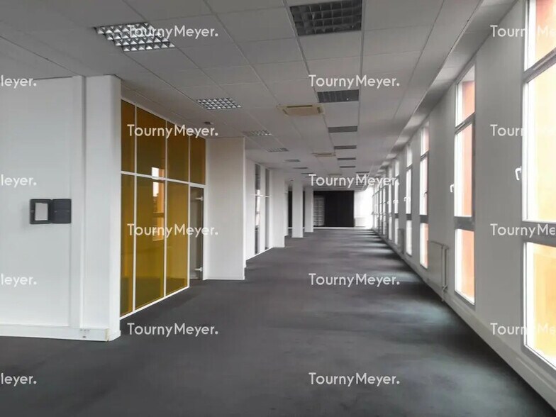 Bureau dans Rennes à louer - Photo de l’immeuble – Image 2 sur 7