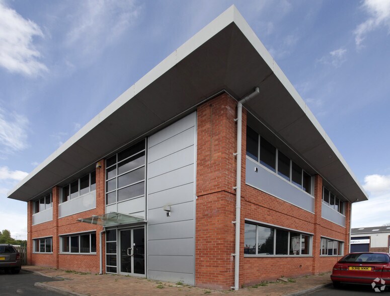 Broxell Clos, Warwick à louer - Photo de l’immeuble – Image 1 sur 3