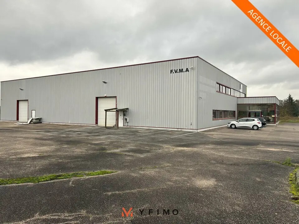 Local d'activités dans Magny-en-Vexin à vendre Photo de l’immeuble– Image 1 sur 13