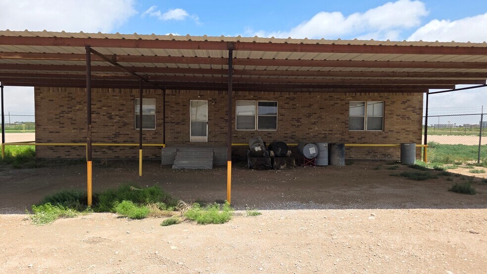 1401 IH-20, Monahans, TX à vendre - Photo de l’immeuble – Image 3 sur 24