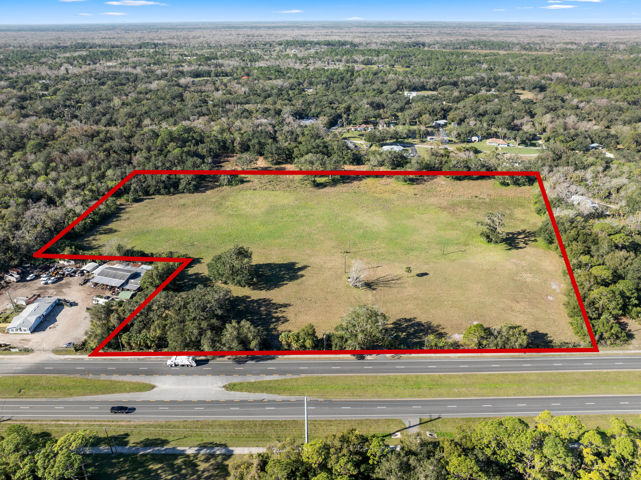 4558 S Ridgewood Ave, Edgewater, FL à vendre Photo principale– Image 1 sur 32