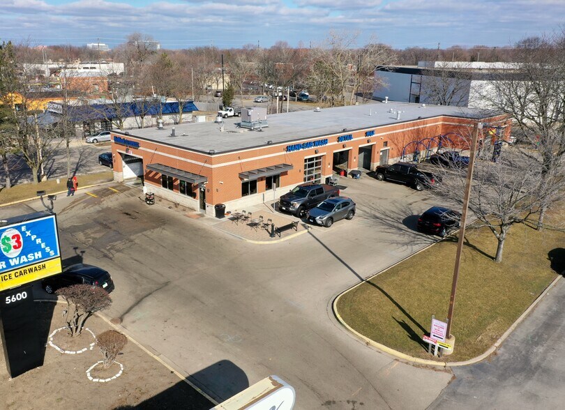 5600 New Wilke Rd, Rolling Meadows, IL à vendre - Photo de l’immeuble – Image 3 sur 9