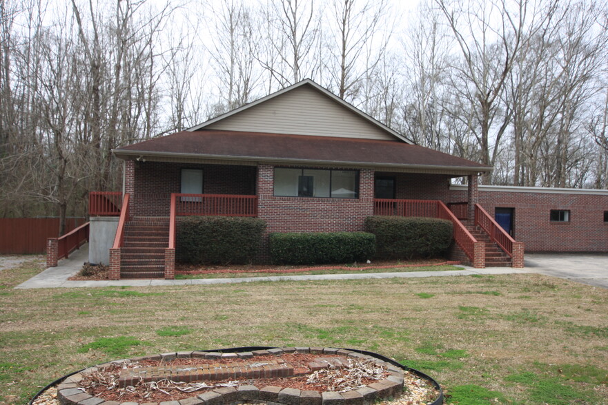 691 N Cave Spring St, Cedartown, GA à vendre - Photo de l’immeuble – Image 3 sur 13