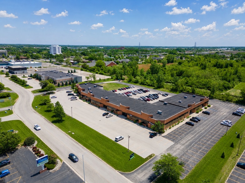 251-397 W 84th Dr, Merrillville, IN à louer - Aérien – Image 1 sur 7