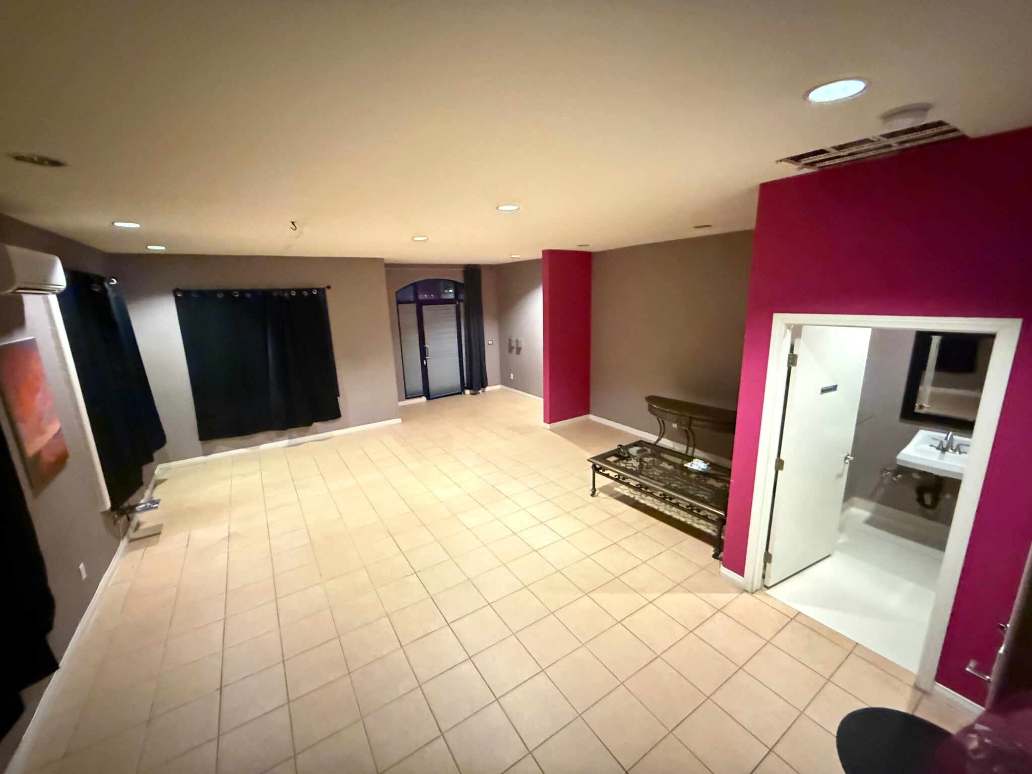 1575-1607 S Escondido Blvd, Escondido, CA à louer Photo intérieure– Image 1 sur 5