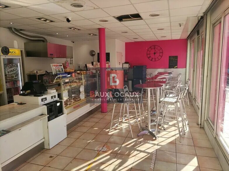 Local commercial dans Salon-de-Provence à vendre - Photo intérieure – Image 2 sur 4