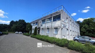 Plus de détails pour 12 Allée Irène Joliot Curie, Saint-Priest - Bureau à louer
