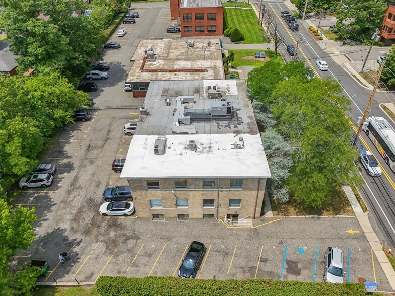 616 E Palisade Ave, Englewood Cliffs, NJ à vendre - Aérien – Image 3 sur 47