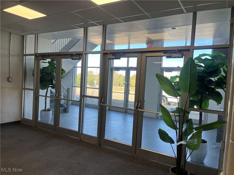 2600 25th St, Canton, OH à louer - Photo intérieure – Image 3 sur 12