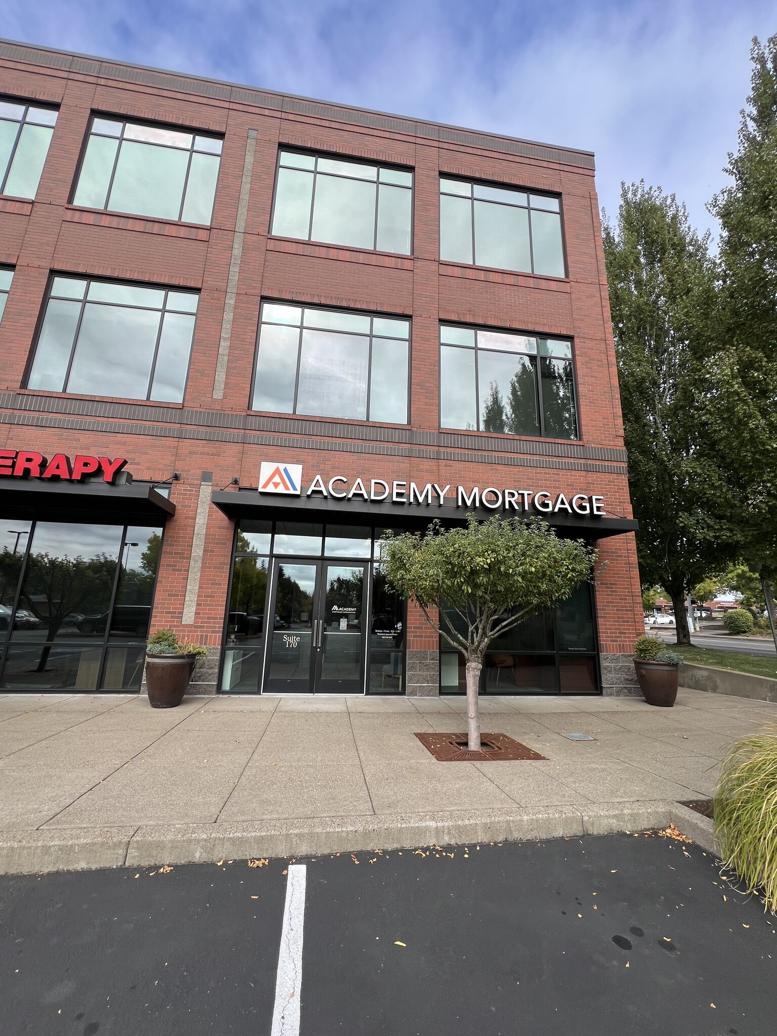29100 SW Town Center Loop W, Wilsonville, OR à louer Photo de l’immeuble– Image 1 sur 7