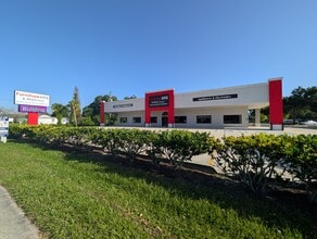 3800 W New Haven Ave, Melbourne, FL à louer Photo intérieure– Image 2 sur 15