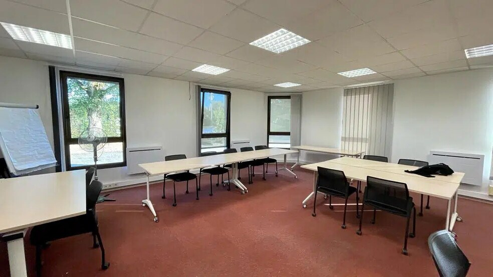 Bureau dans Viriat à louer - Photo intérieure – Image 2 sur 16