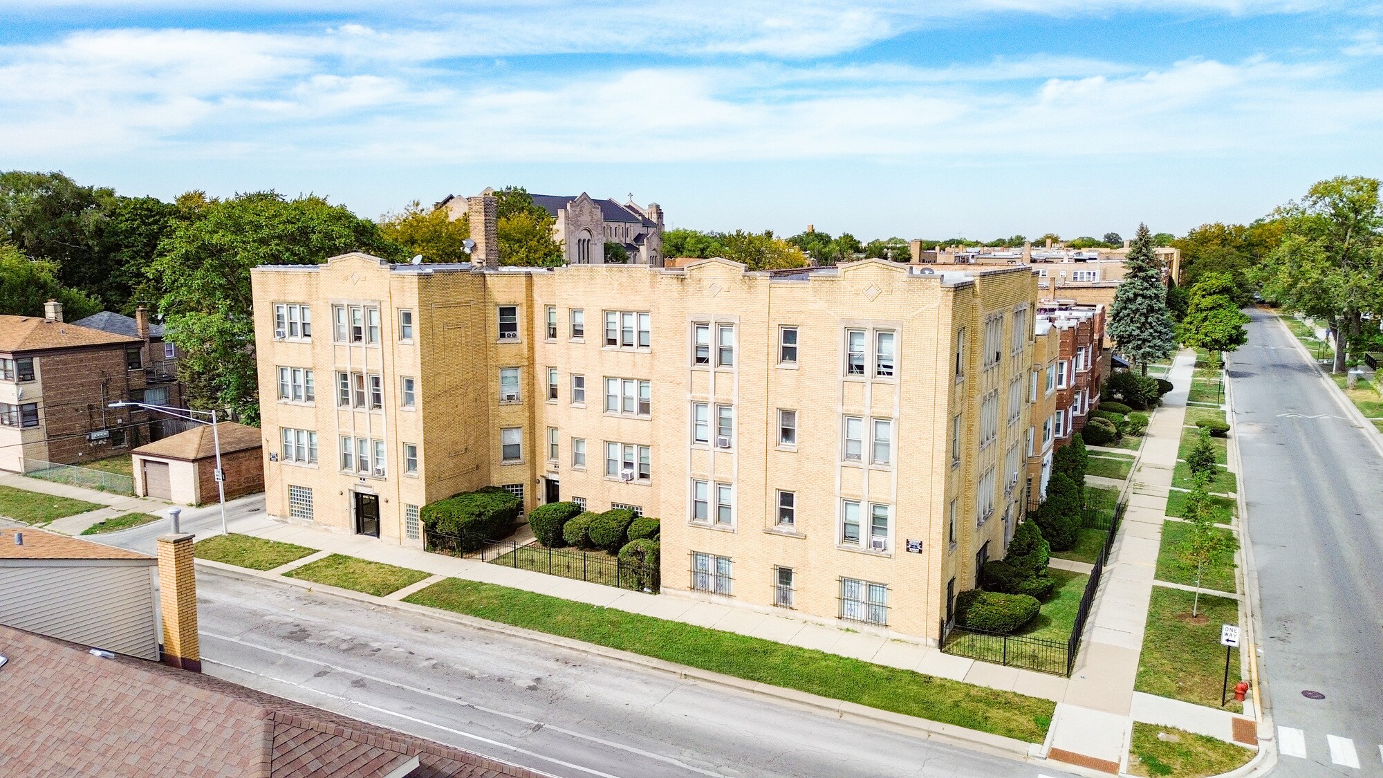 8058 S Hermitage Ave, Chicago, IL à vendre Photo de l’immeuble– Image 1 sur 6