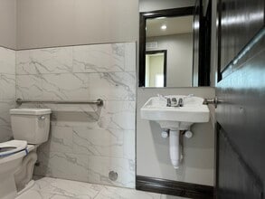 3400-3420 Basswood Blvd, Fort Worth, TX à louer Photo intérieure– Image 2 sur 7