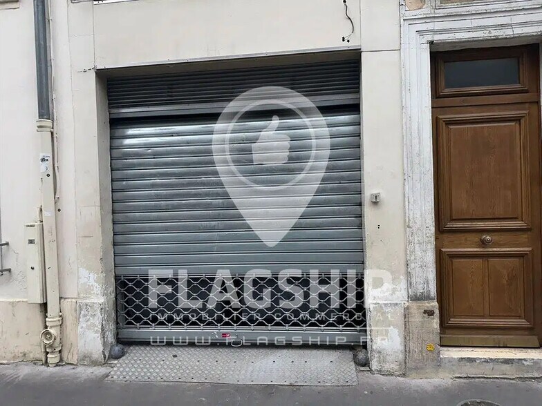Local commercial dans Paris à louer - Photo de l’immeuble – Image 2 sur 10