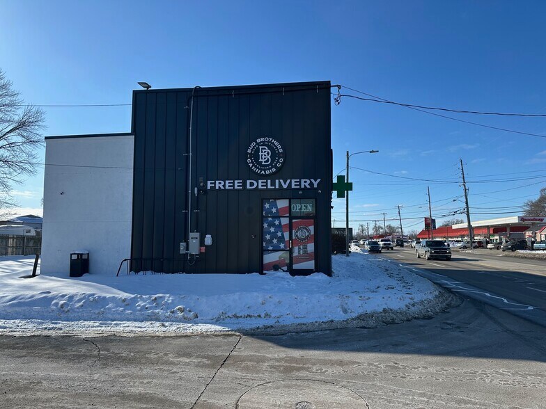 537 W Columbia Ave, Battle Creek, MI à vendre - Photo de l’immeuble – Image 2 sur 7