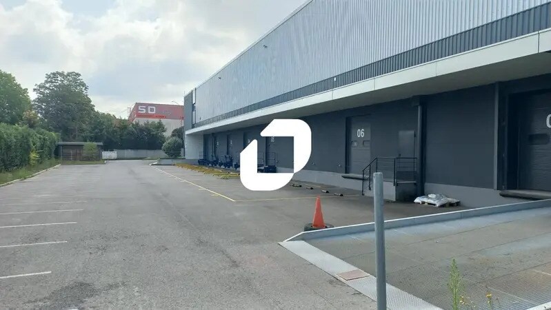 Industriel/Logistique dans Bobigny à louer - Photo de l’immeuble – Image 3 sur 4