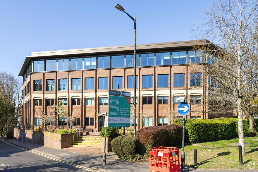 10 Bricket Rd, St Albans à louer - Photo de l’immeuble – Image 2 sur 14