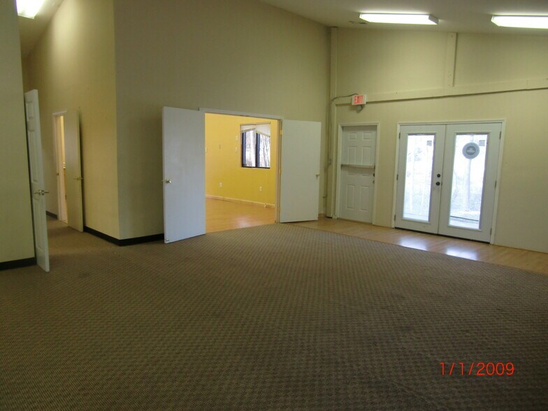 500 E Wait Ave, Wake Forest, NC à louer - Photo intérieure – Image 3 sur 9