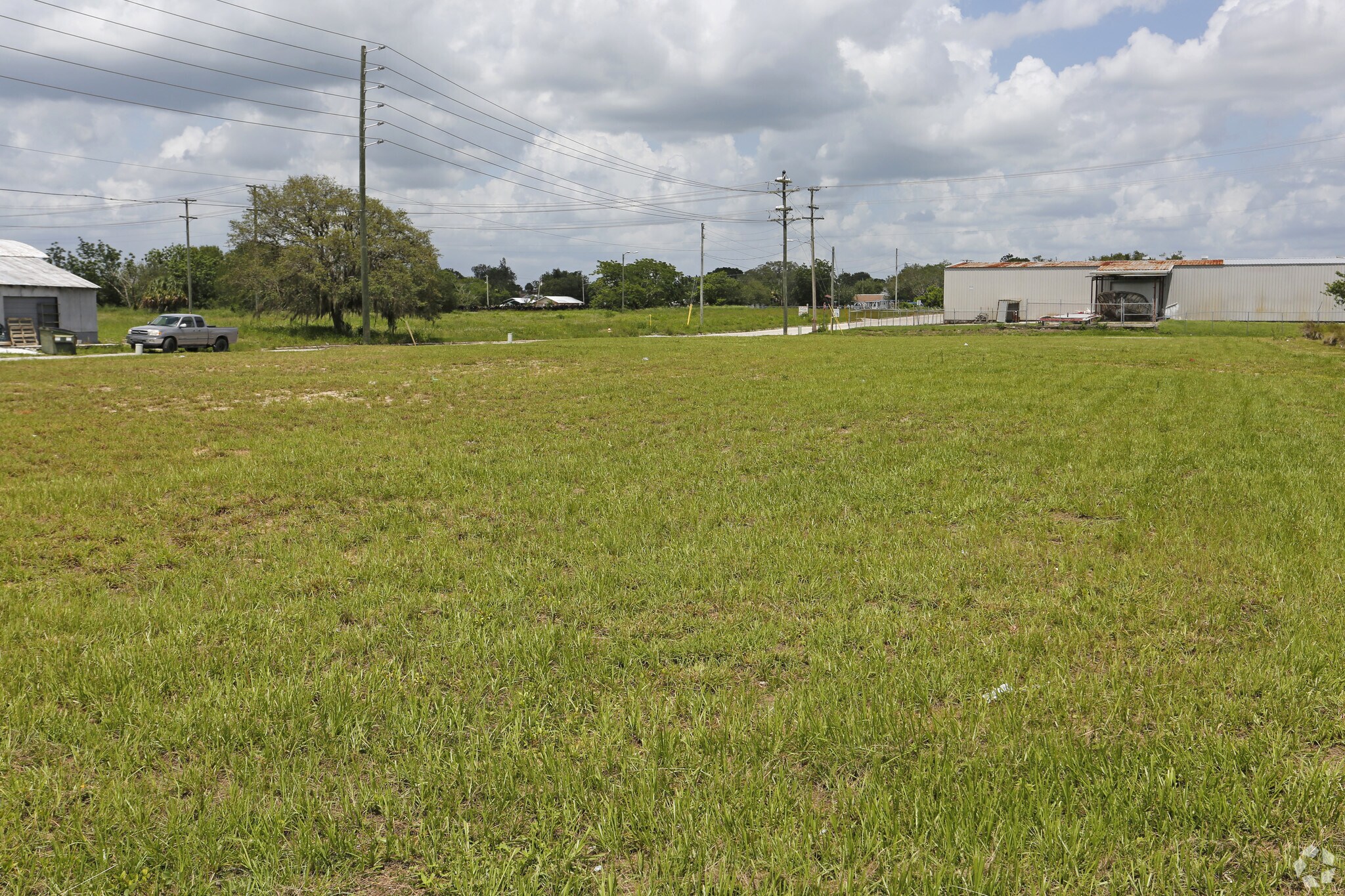 648 N Ridgewood Dr, Sebring, FL à vendre Photo principale– Image 1 sur 16
