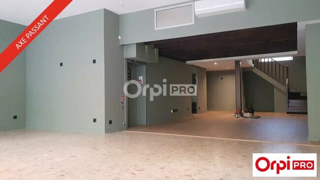 Plus de détails pour Local commercial à louer