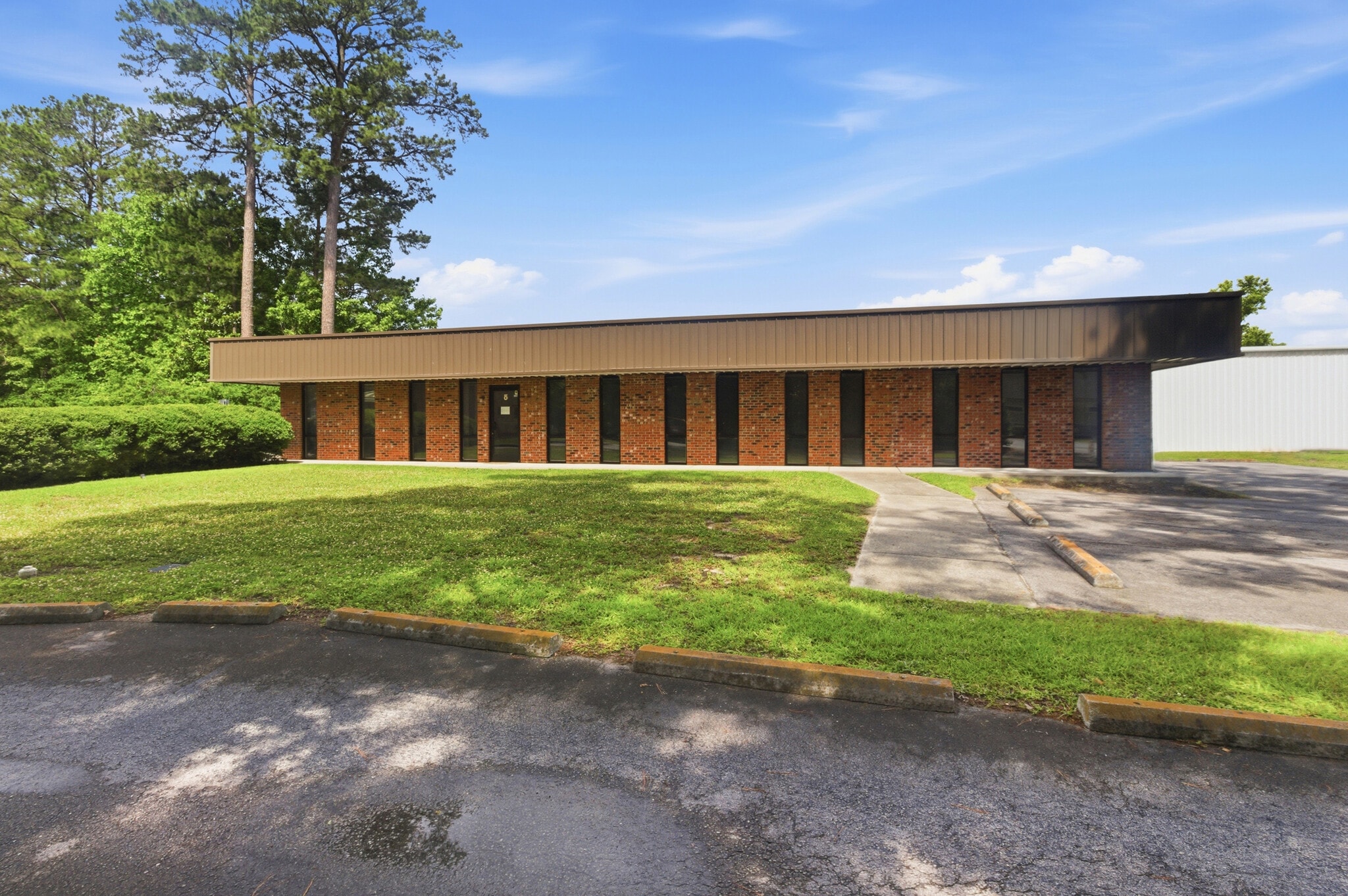 2807 Neuse Blvd, New Bern, NC à louer Photo de l’immeuble– Image 1 sur 23