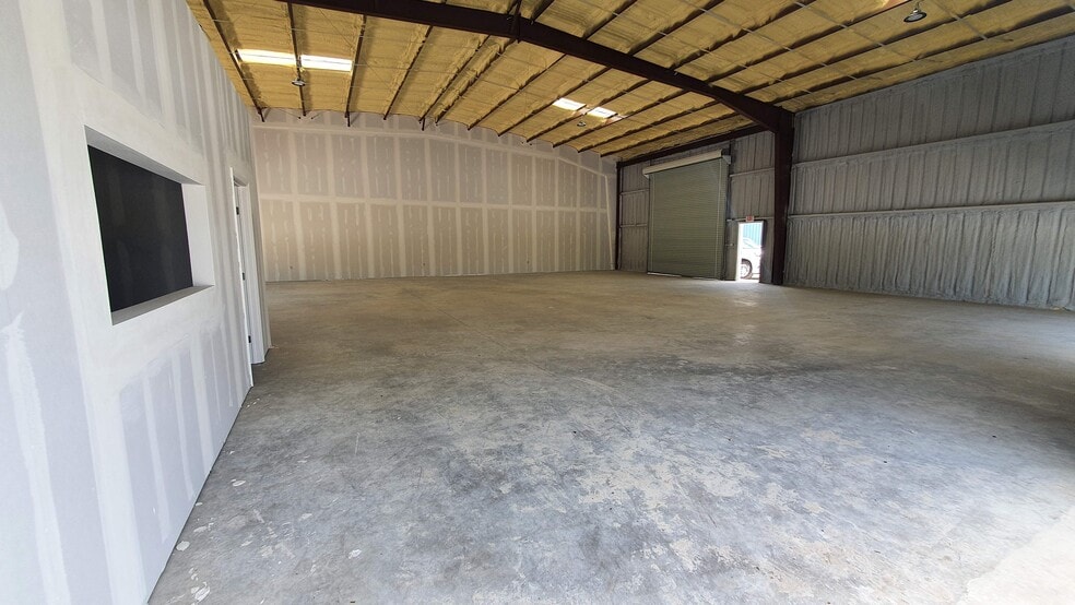 12130 Antoine Dr, Houston, TX à louer - Photo intérieure – Image 2 sur 7