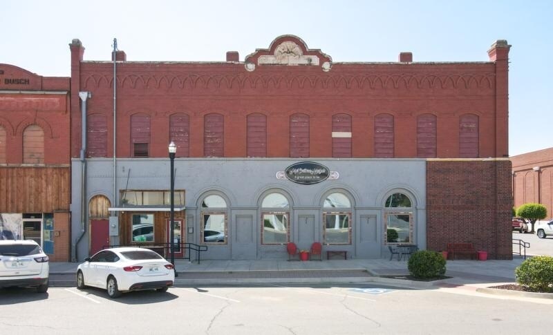 100 W 4th St, Hobart, OK à vendre - Photo de l’immeuble – Image 2 sur 72