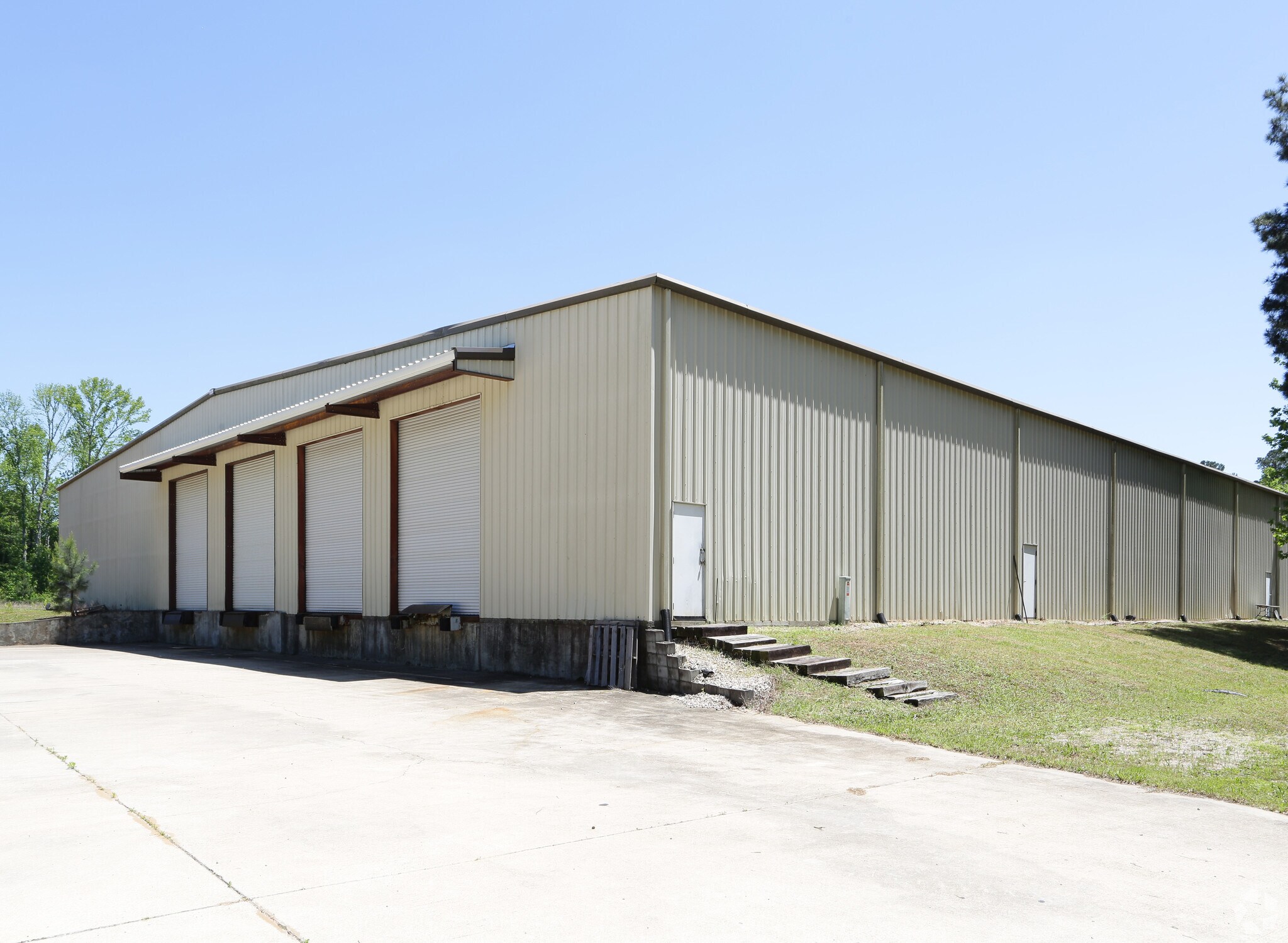 71 Busch Dr, Lagrange, GA à louer Photo principale– Image 1 sur 8