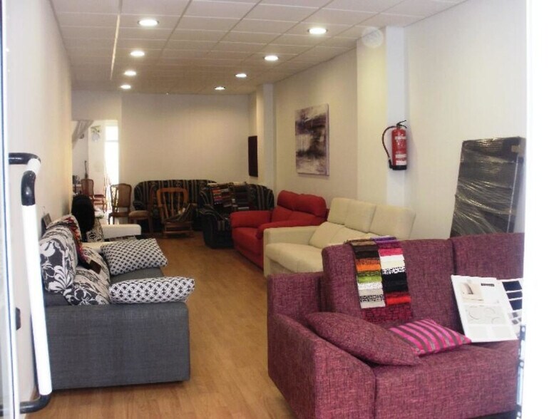 Immeuble residentiel dans Montornès del Vallès, Barcelona à vendre - Photo de l’immeuble – Image 2 sur 2