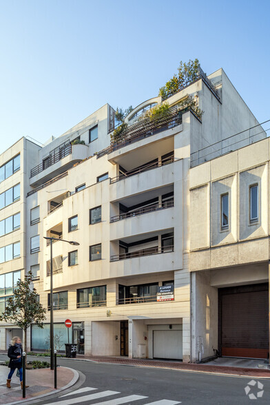 Bureau dans Levallois-Perret à louer - Photo principale – Image 1 sur 1