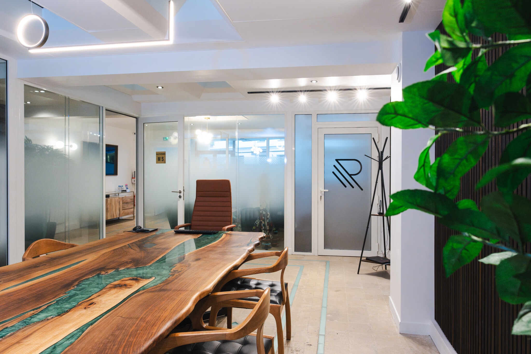 Rue de la République, Puteaux à louer Photo intérieure– Image 1 sur 5