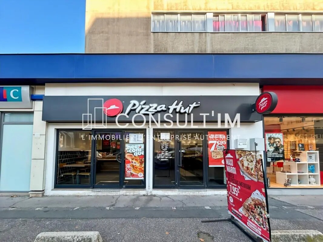 Local commercial dans Sèvres à louer Photo de l’immeuble– Image 1 sur 8