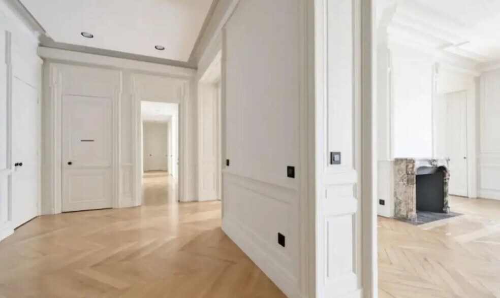 Bureau dans Paris à louer - Photo de l’immeuble – Image 3 sur 7