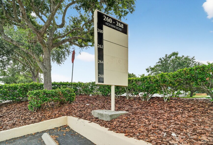 260-268 Mohawk Rd, Clermont, FL à louer - Photo de l’immeuble – Image 3 sur 23