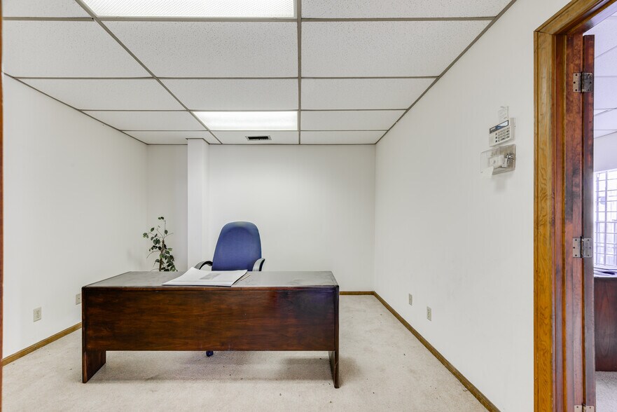 EXI Industrial Park portefeuille de 2 biens à vendre sur LoopNet.fr - Photo intérieure – Image 3 sur 122