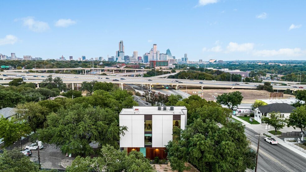 2208 Lake Austin Blvd, Austin, TX à vendre - Photo de l’immeuble – Image 1 sur 82