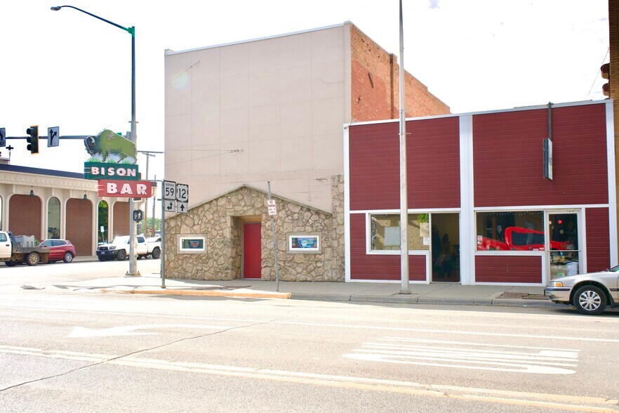 616-618 Main St, Miles City, MT à vendre - Photo de l’immeuble – Image 2 sur 11