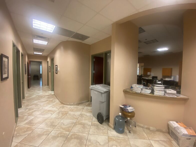6677 W Thunderbird Rd, Glendale, AZ à louer - Photo intérieure – Image 3 sur 10