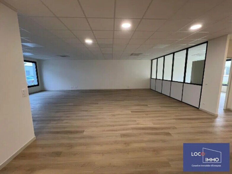 Bureau dans Mérignac à louer - Photo de l’immeuble – Image 3 sur 6