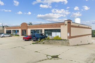 Plus de détails pour 7435-7441 Mentor Ave, Mentor, OH - Local commercial à louer